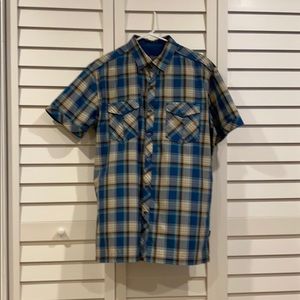 Men’s snap button up